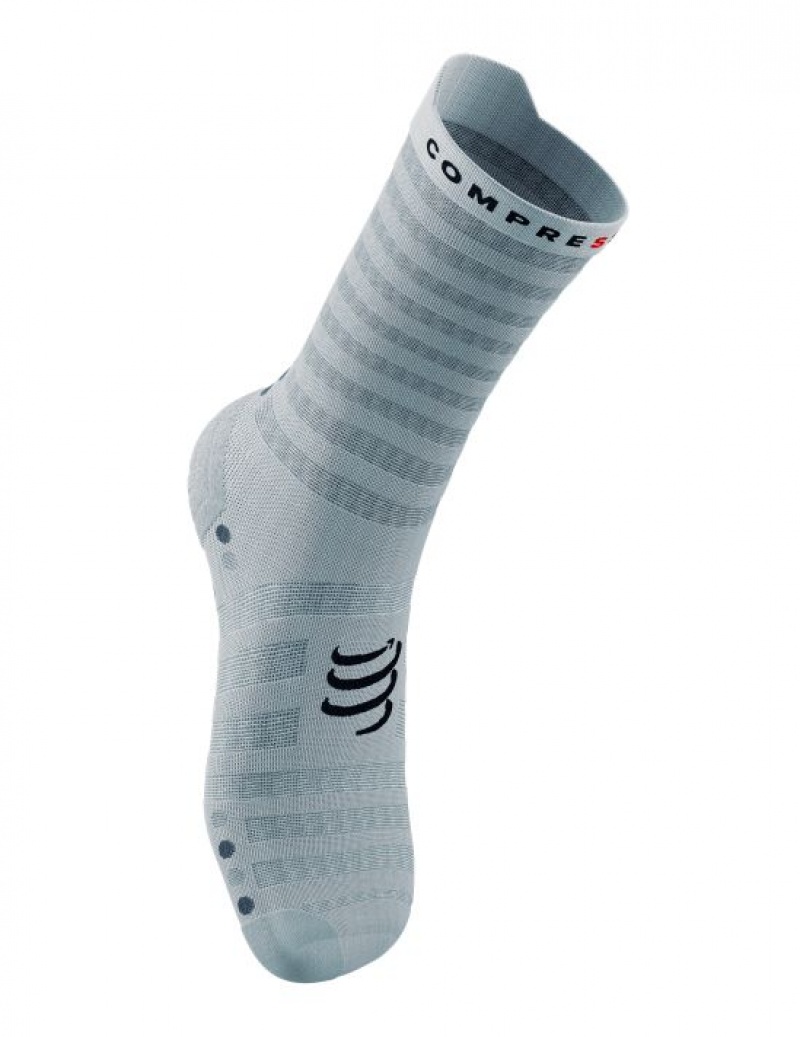 Compressport Pro Racing Socks v4.0 Ultralight Run High Muške Čarape Za Trčanje Bijele | 724-JNKPXY